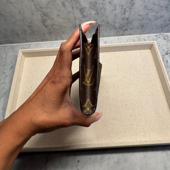 Louis Vuitton Vintage Monogram Toiletry Pouch - Picture 4 of 7